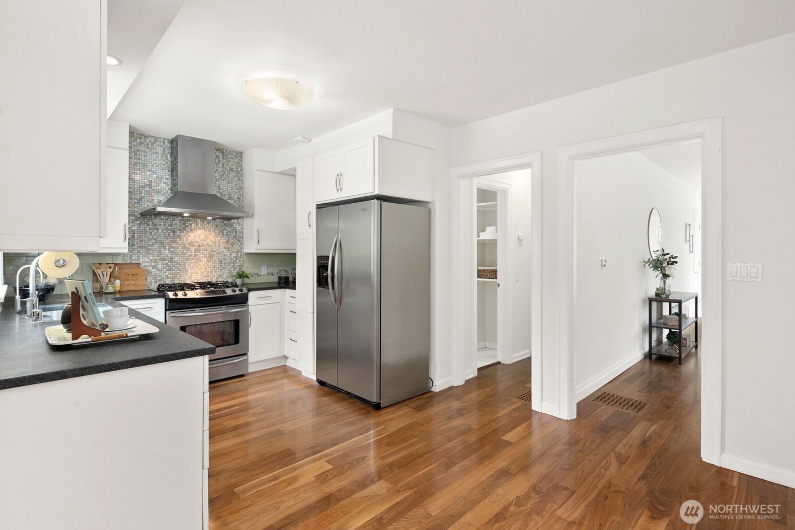 4045 2nd Avenue NE, Seattle, WA 98105