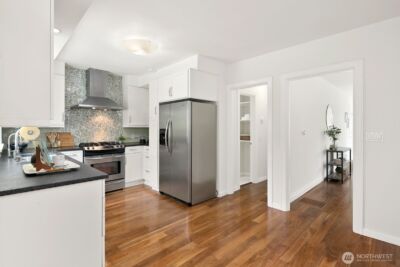 4045 2nd Avenue NE, Seattle, WA 98105 - Photo 4