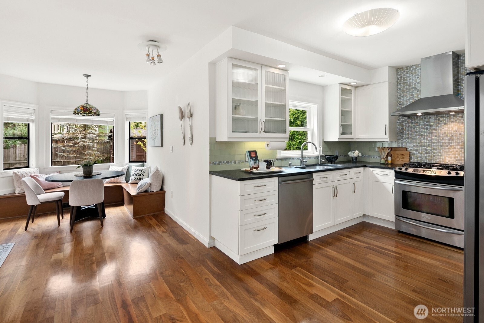 4045 2nd Avenue NE, Seattle, WA 98105