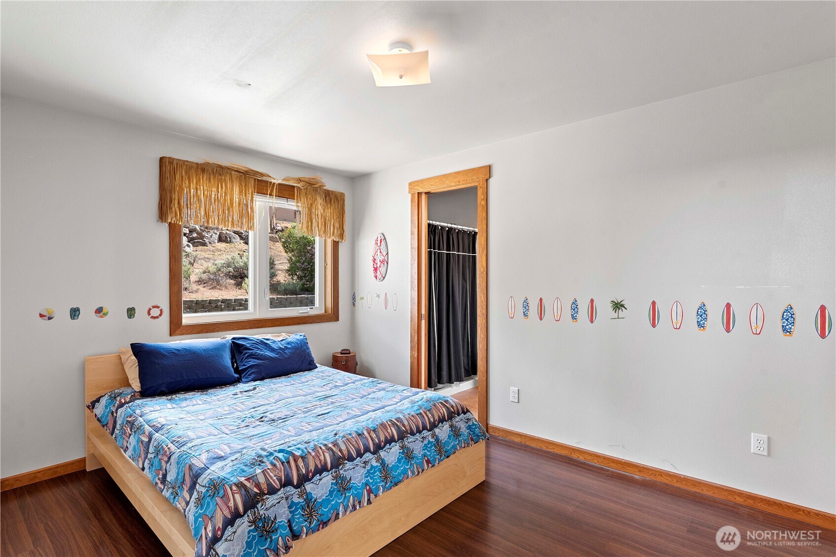 340 W Beach Drive , Orondo, WA 98843