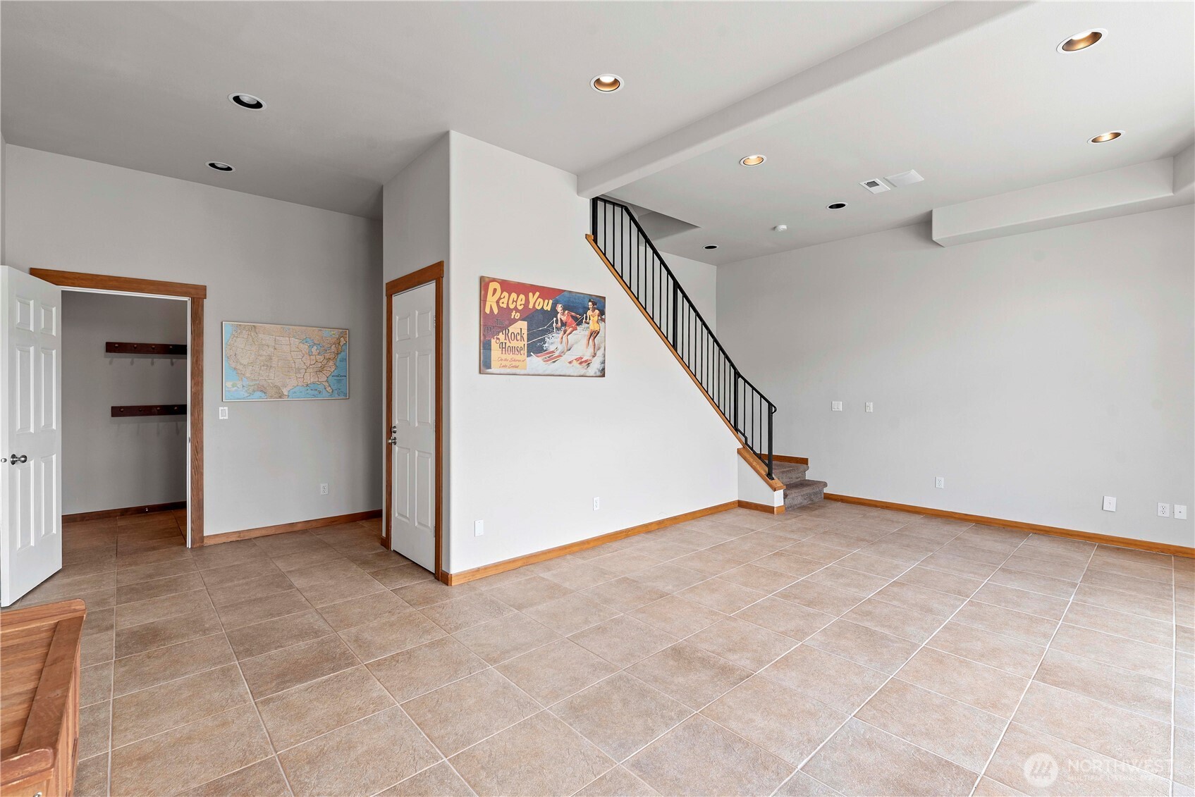 340 W Beach Drive , Orondo, WA 98843