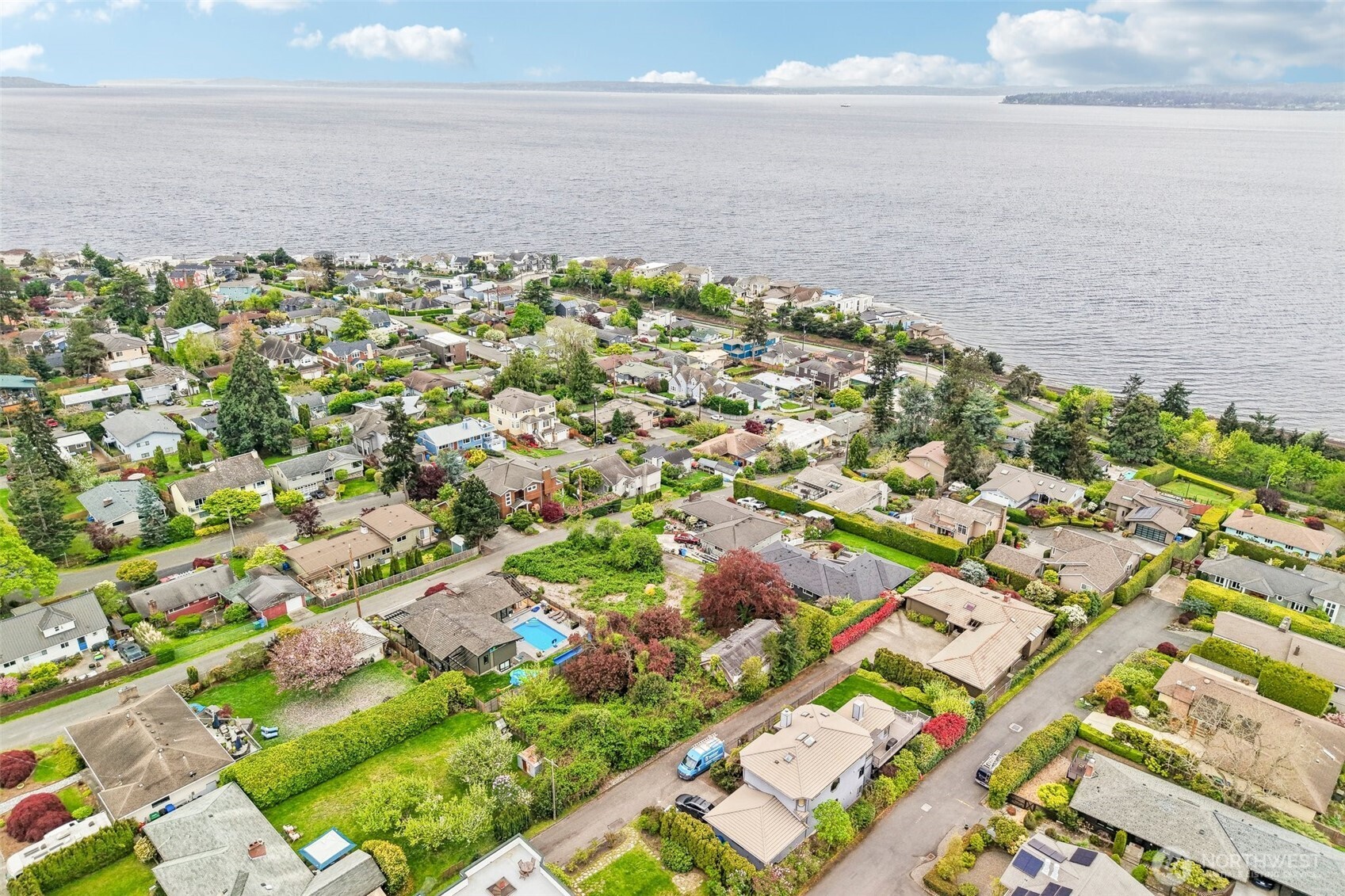 2430 NW 198th Street , Shoreline, WA 98177