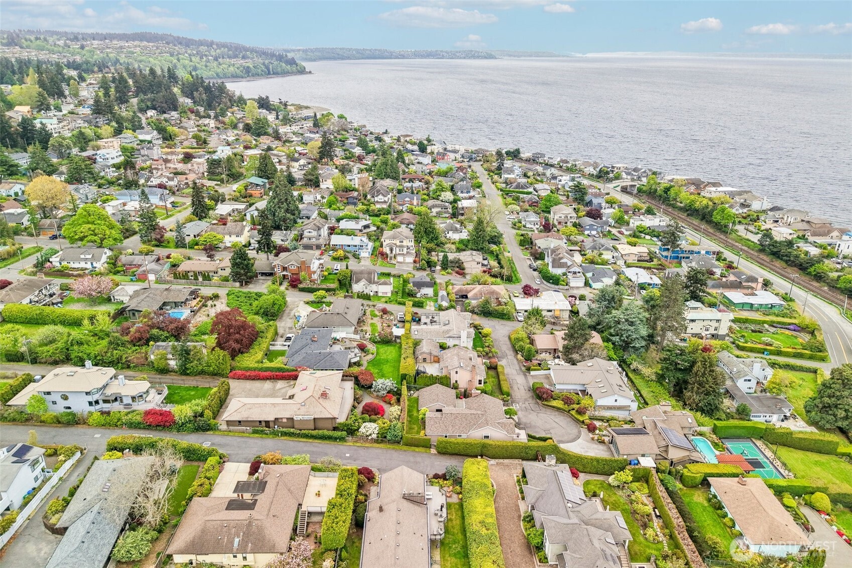 2430 NW 198th Street , Shoreline, WA 98177