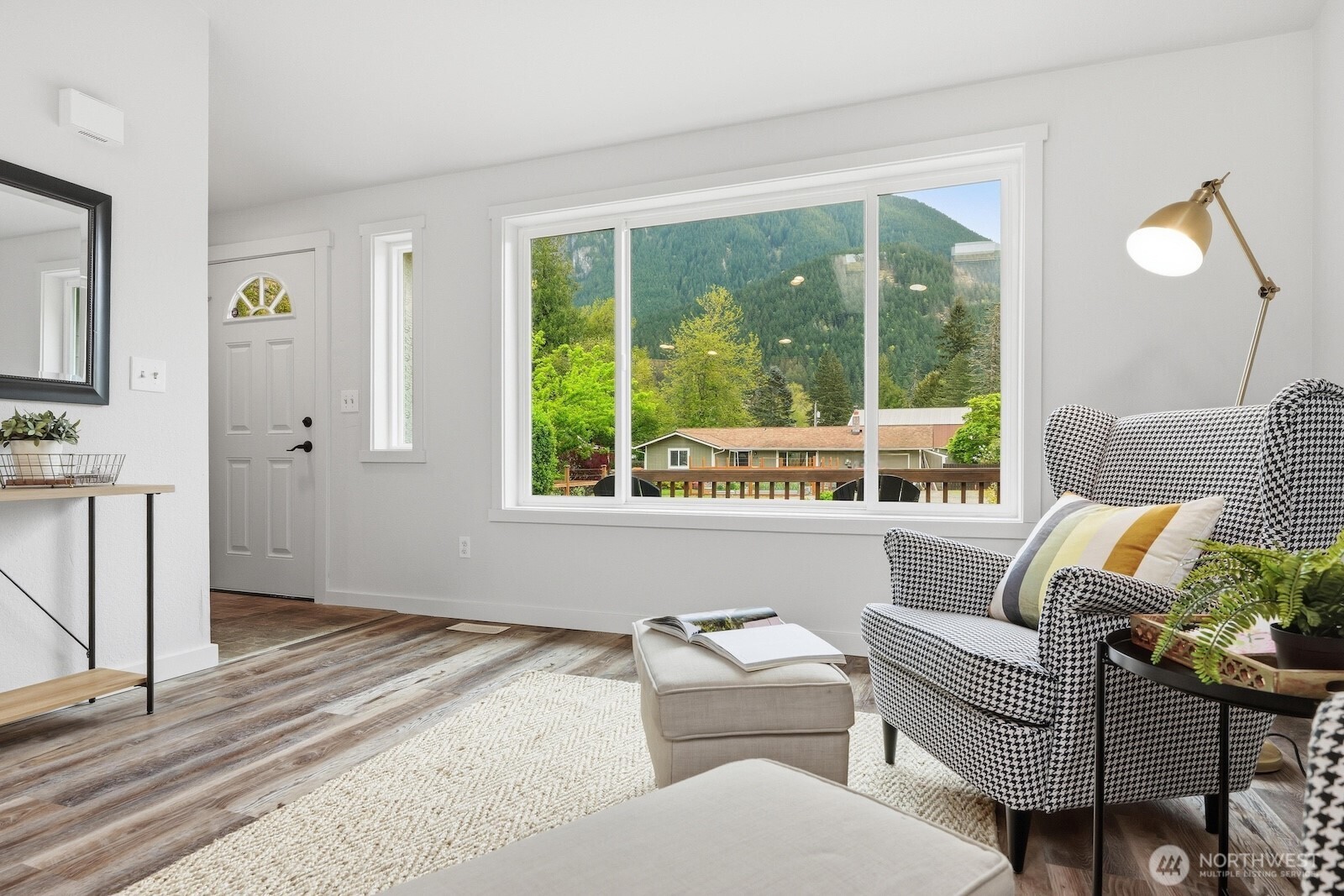 619 Maloney Place NE, North Bend, WA 98045
