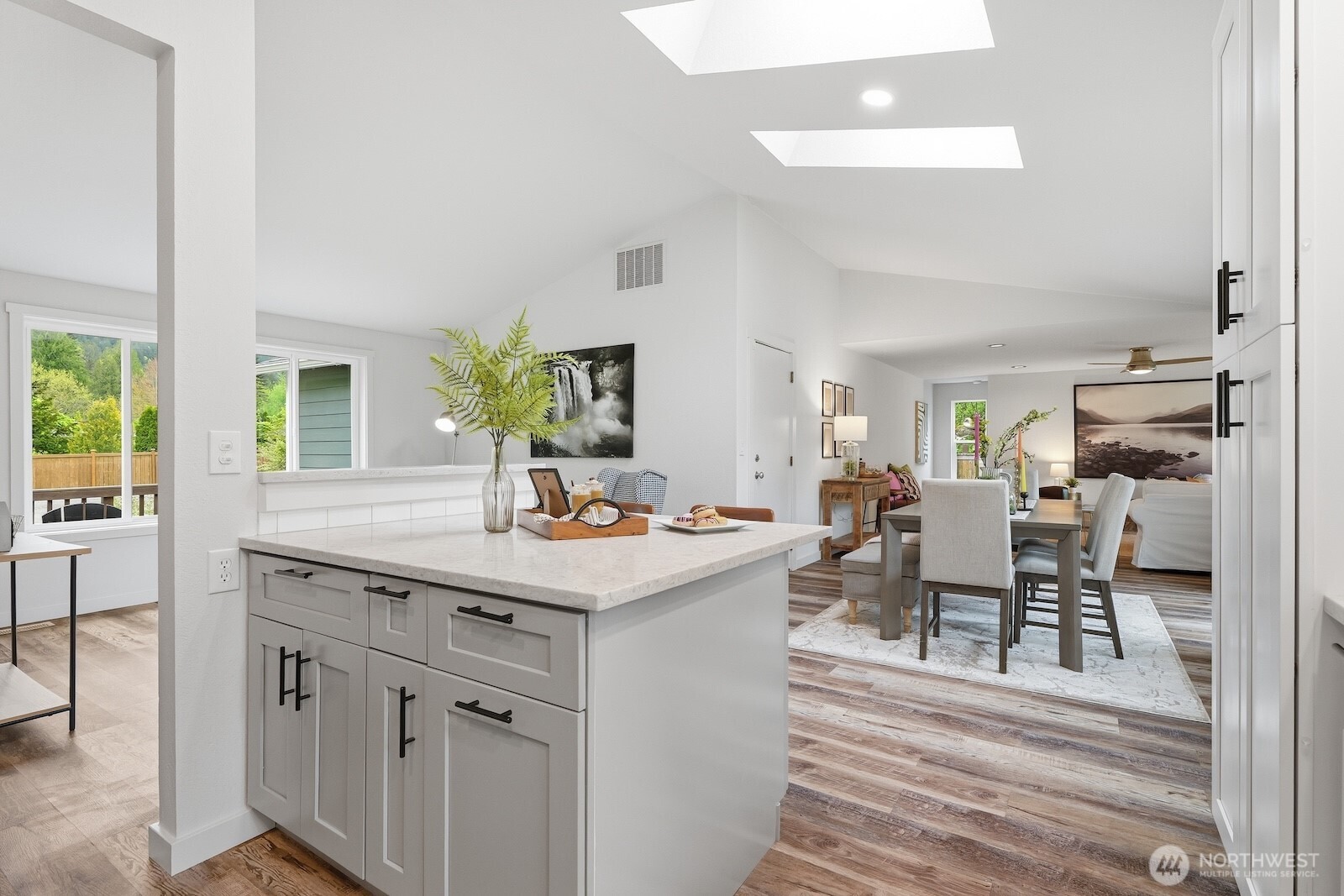 619 Maloney Place NE, North Bend, WA 98045