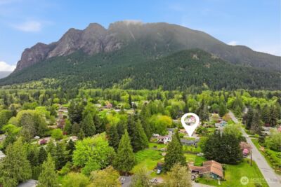 619 Maloney Place NE, North Bend, WA 98045 - Photo 2