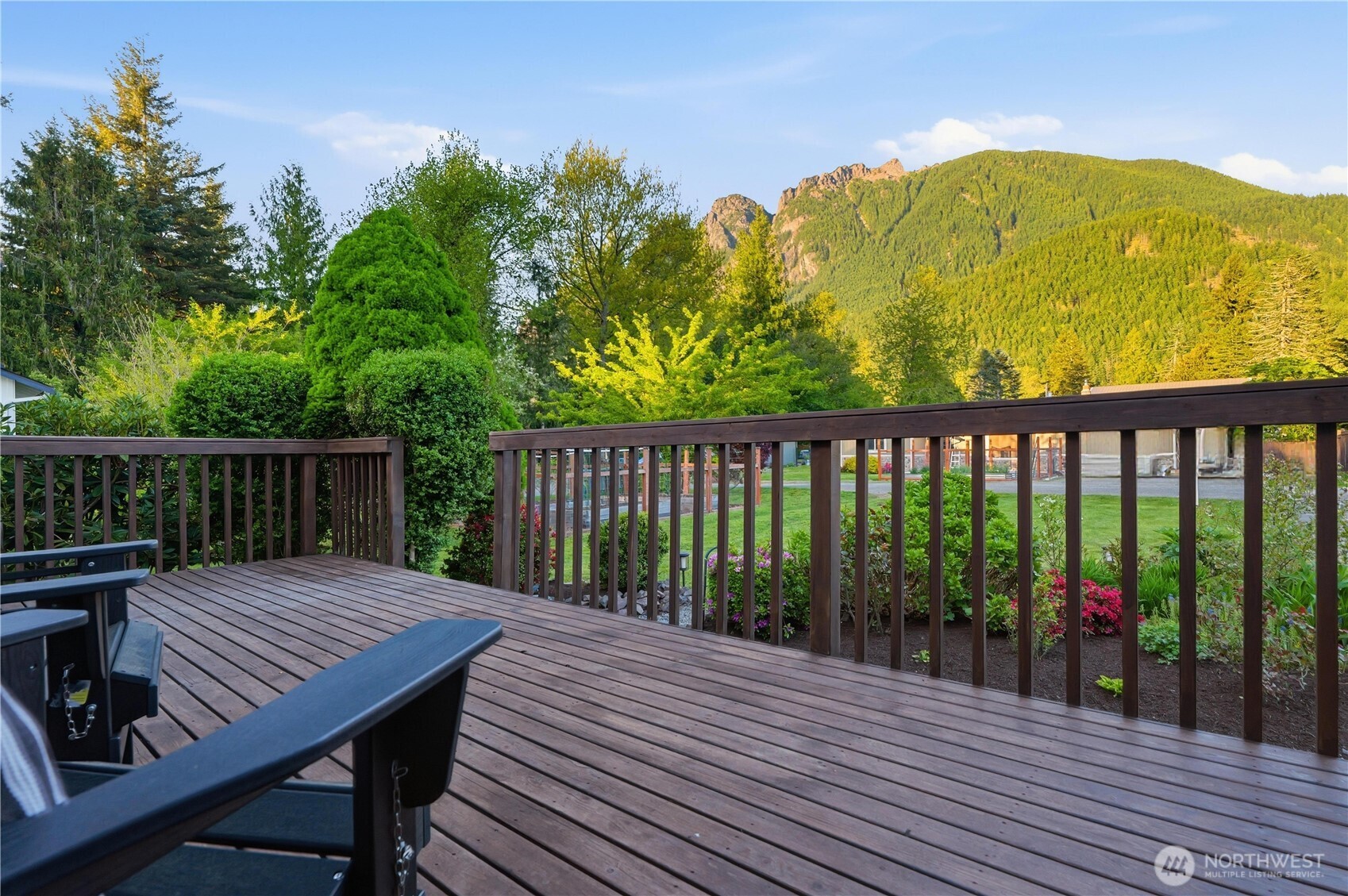 619 Maloney Place NE, North Bend, WA 98045