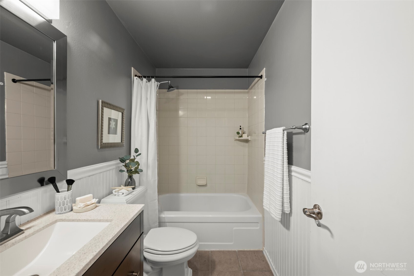5021 Ripley Lane N #311, Renton, WA 98056