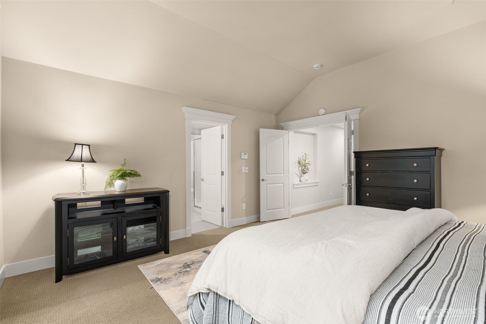25812 SE 28th Place , Sammamish, WA 98075