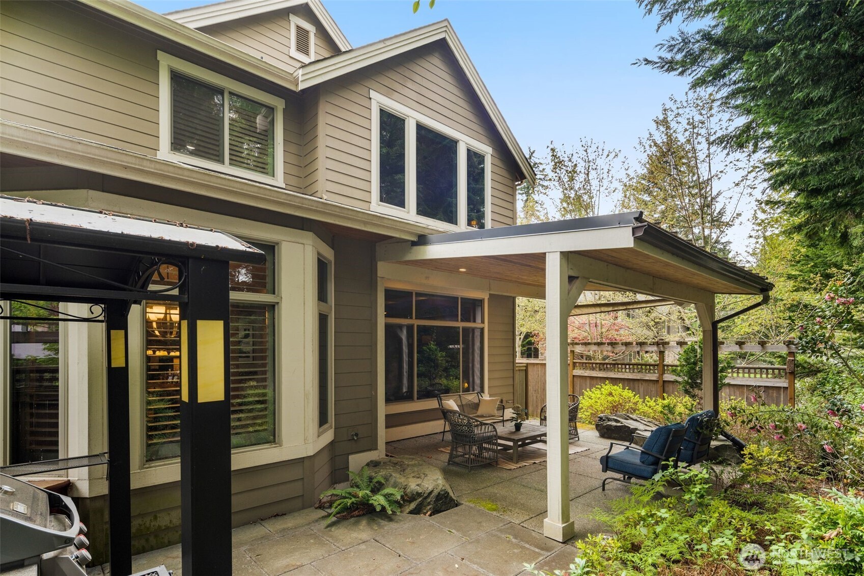 25812 SE 28th Place , Sammamish, WA 98075