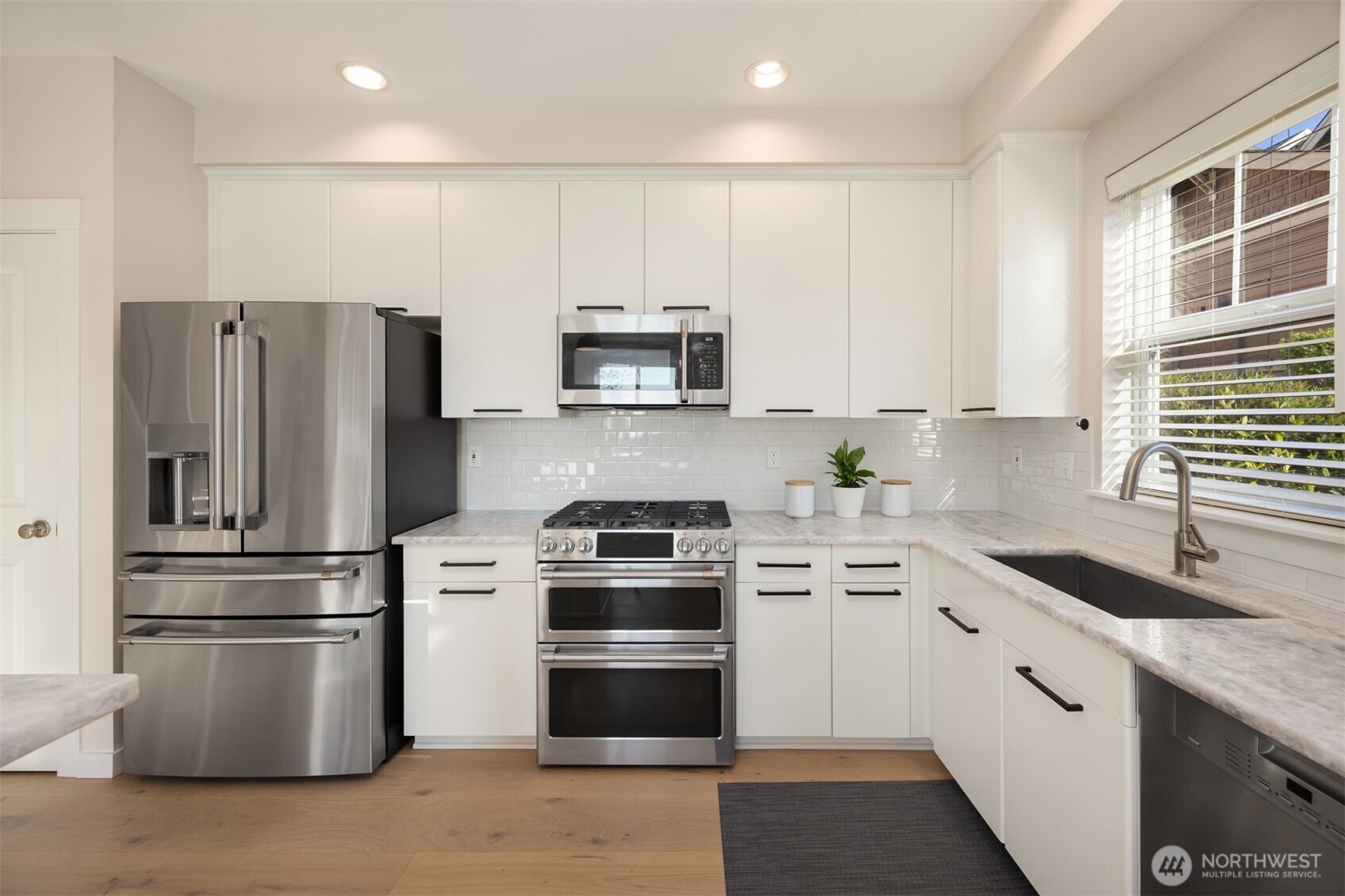 1936 17th Avenue NE, Issaquah, WA 98029