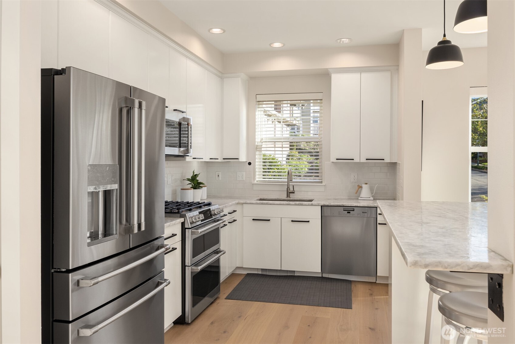 1936 17th Avenue NE, Issaquah, WA 98029