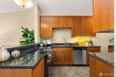 130 105th Avenue SE #A-305, Bellevue, WA 98004 - Photo 11