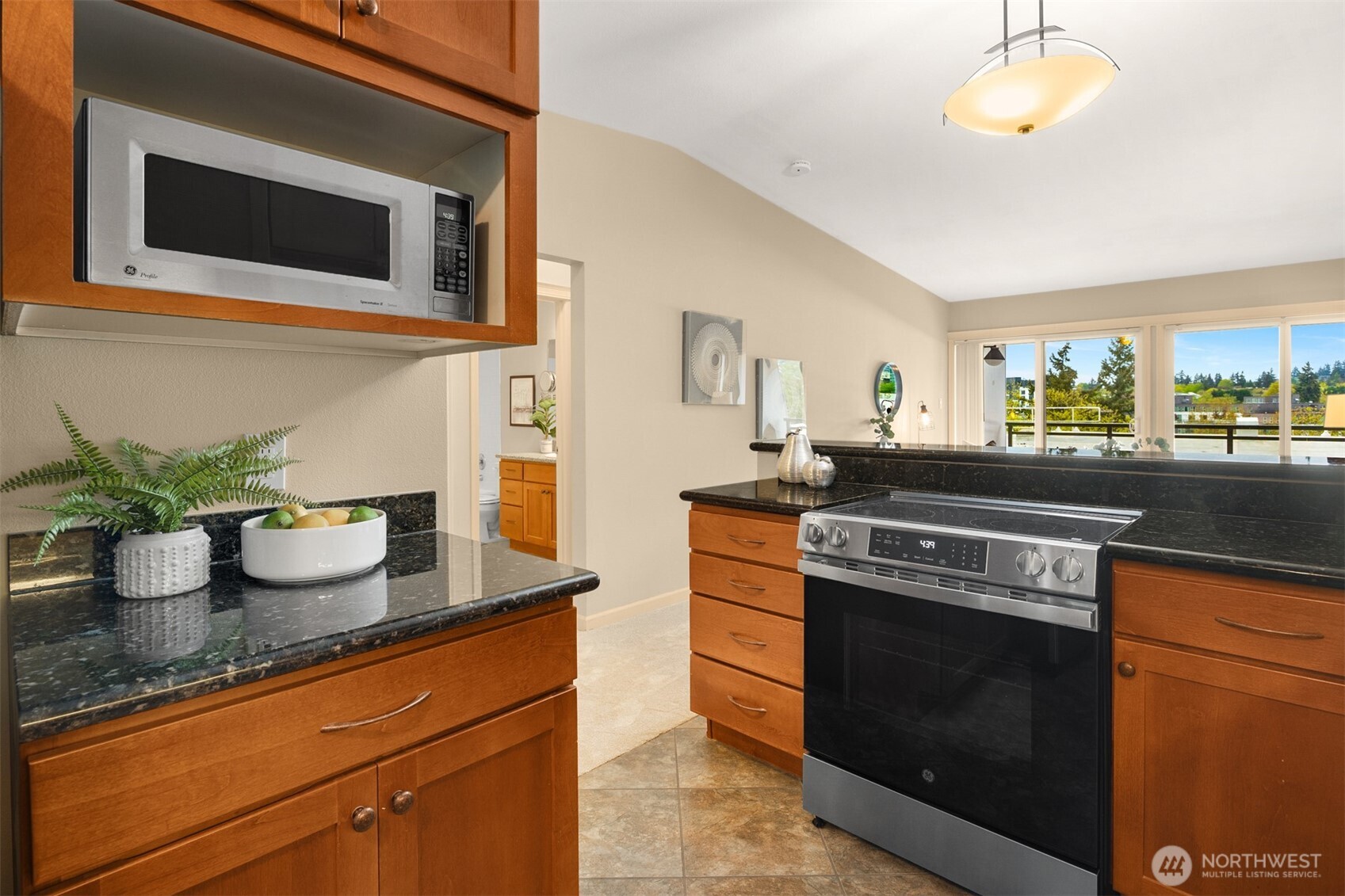 130 105th Avenue SE #A-305, Bellevue, WA 98004