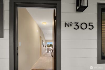 130 105th Avenue SE #A-305, Bellevue, WA 98004 - Photo 4