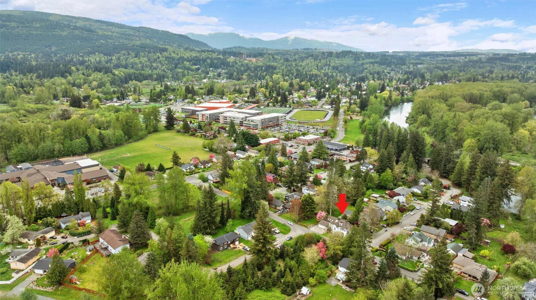 8325 Mountain Avenue SE, Snoqualmie, WA 98065