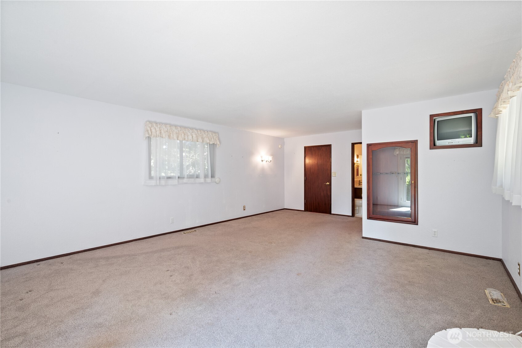 2041 Delameter Road , Castle Rock, WA 98611
