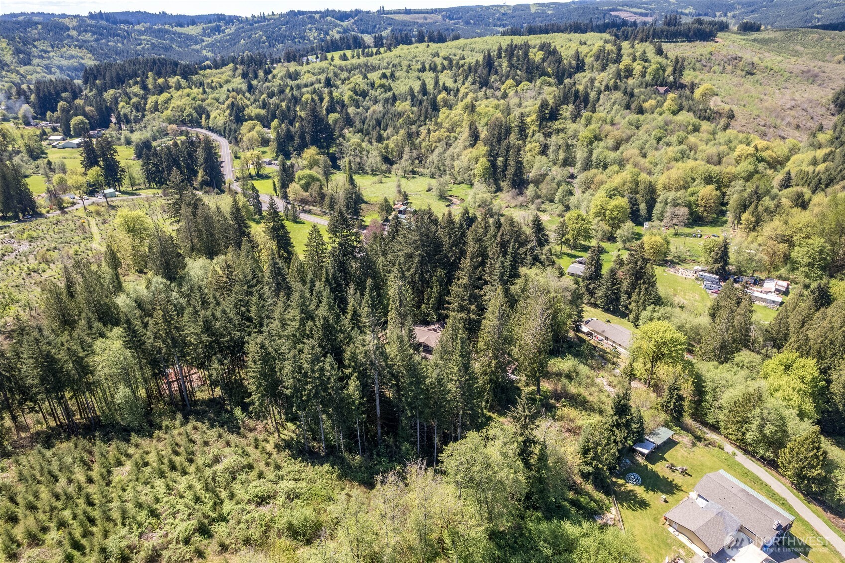 2041 Delameter Road , Castle Rock, WA 98611