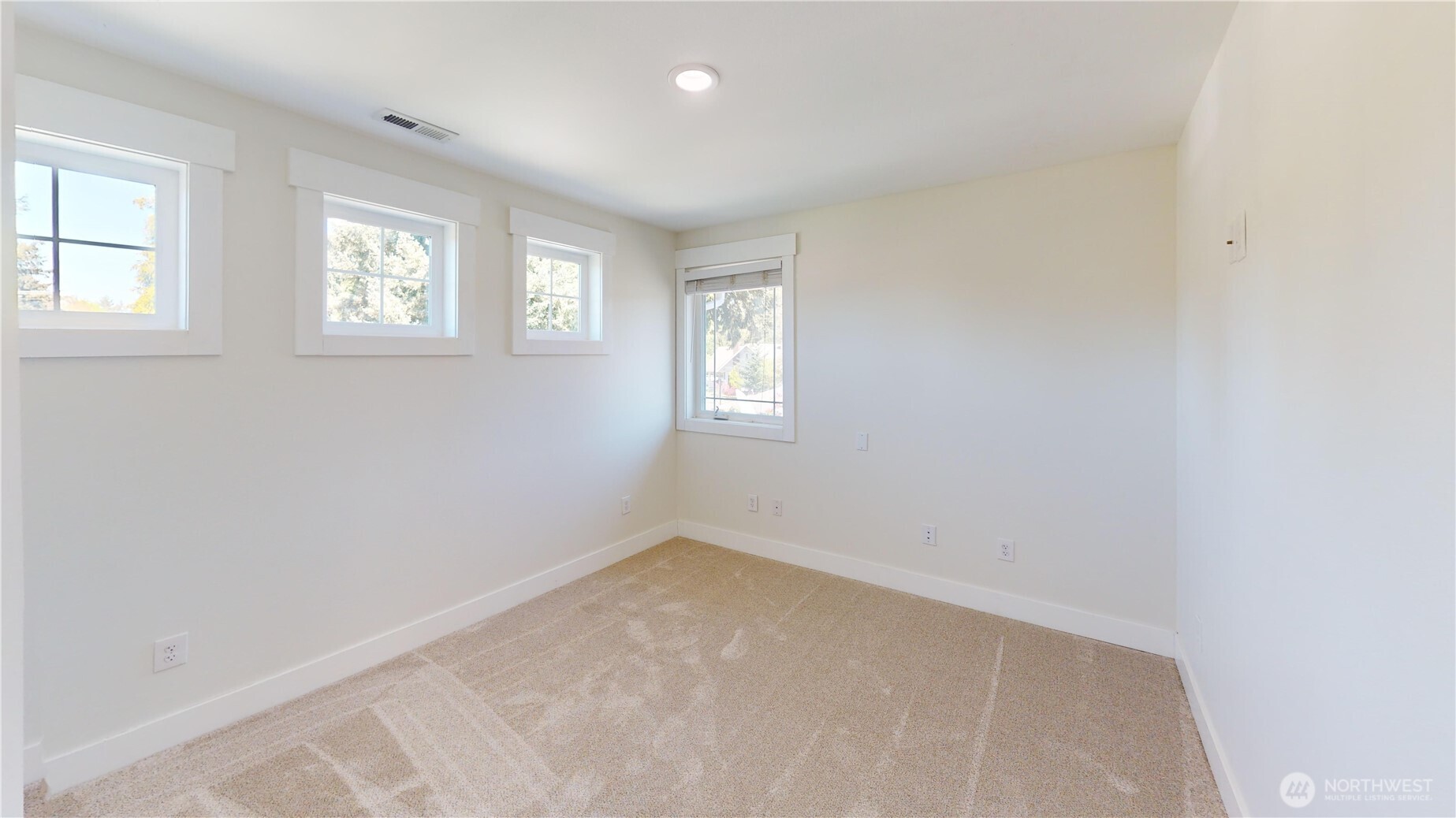 116 Alameda Avenue , Fircrest, WA 98466