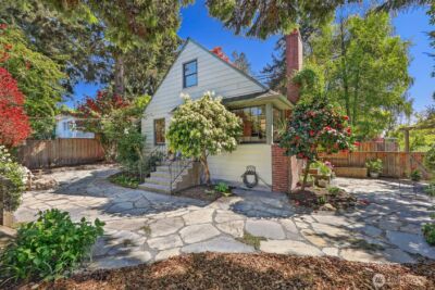 3803 NE 82nd Street , Seattle, WA 98115 - Photo 2