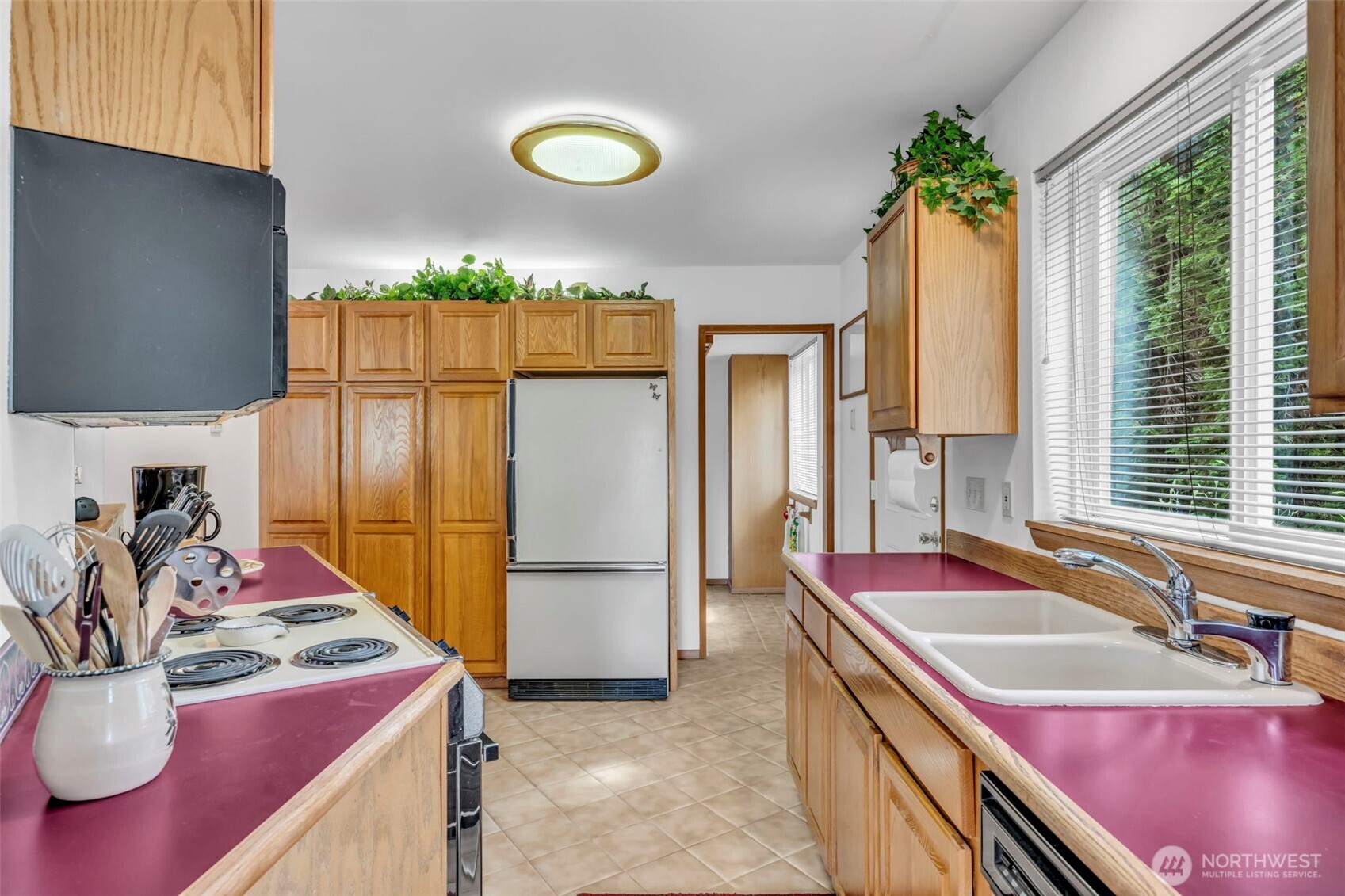 303 N B Street , Roslyn, WA 98941