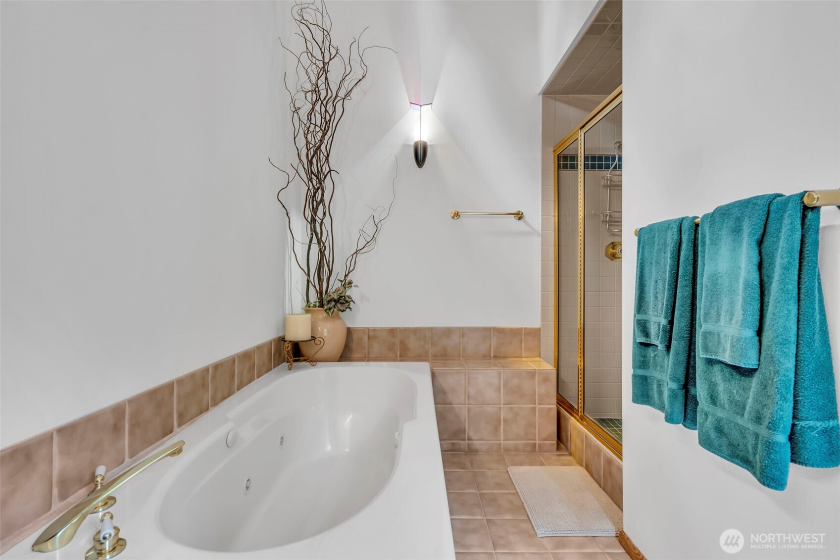 303 N B Street , Roslyn, WA 98941