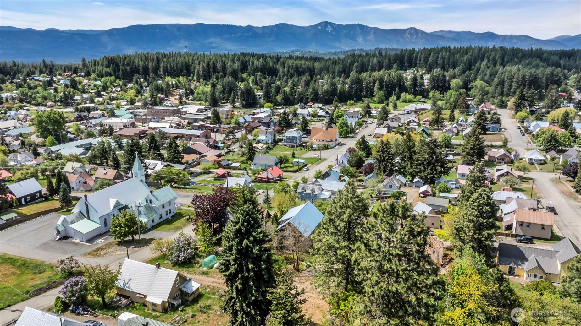 303 N B Street , Roslyn, WA 98941