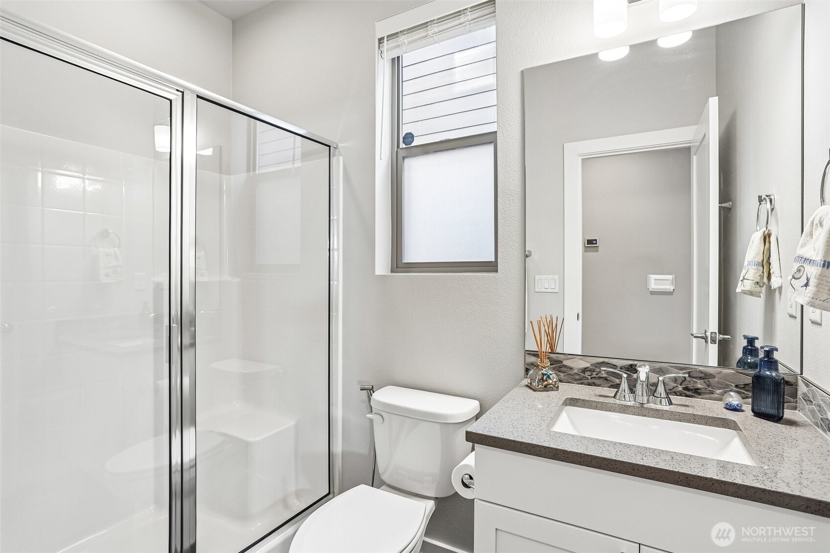 24 151st Street SW, Lynnwood, WA 98087-2601