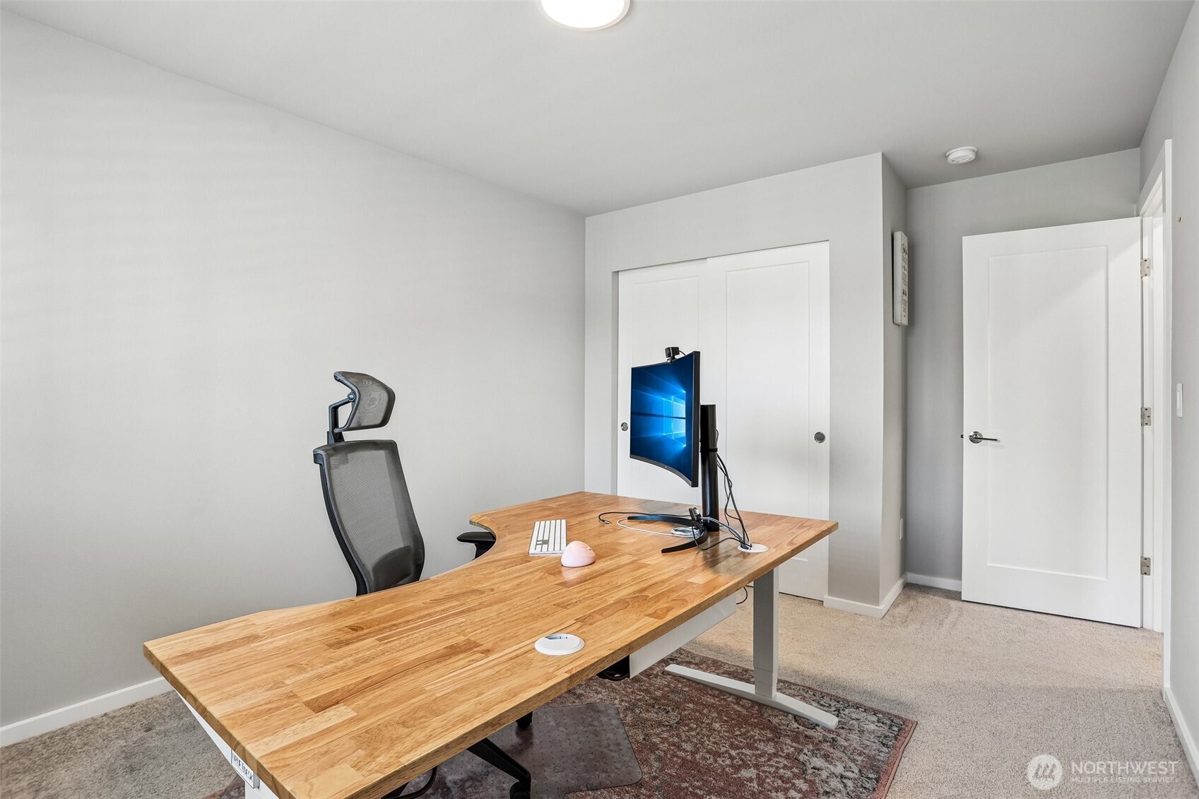 24 151st Street SW, Lynnwood, WA 98087-2601