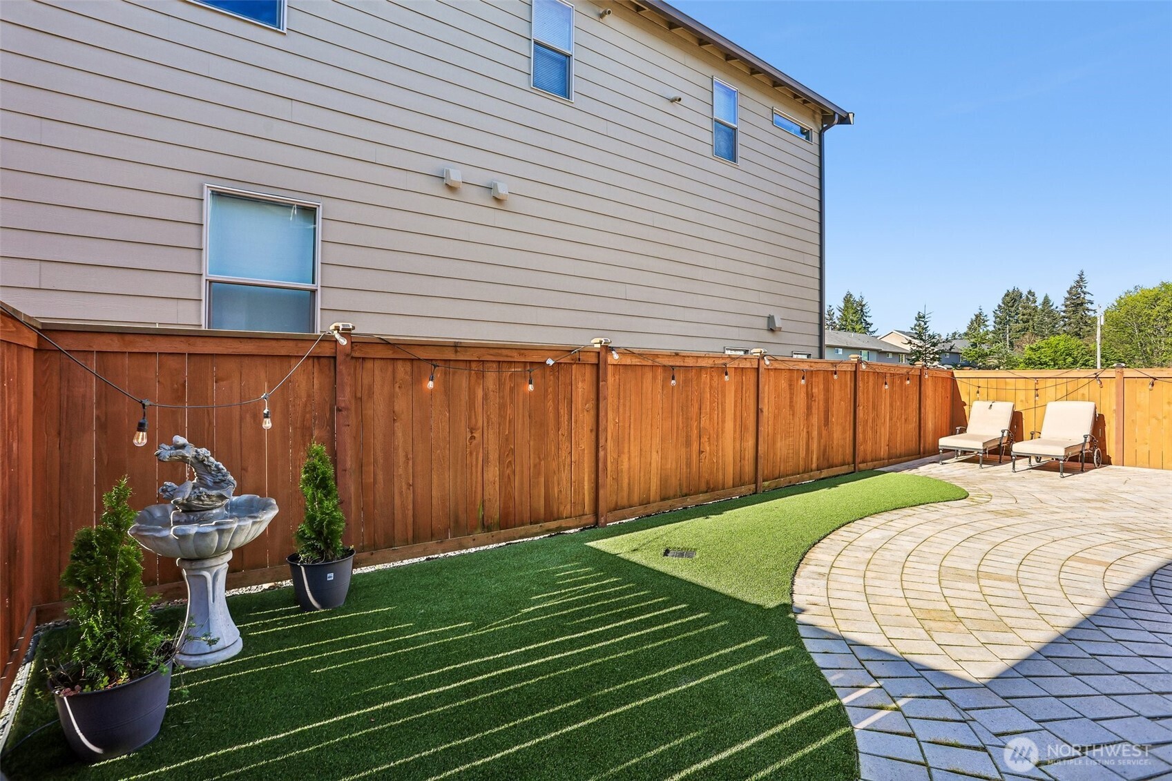 24 151st Street SW, Lynnwood, WA 98087-2601