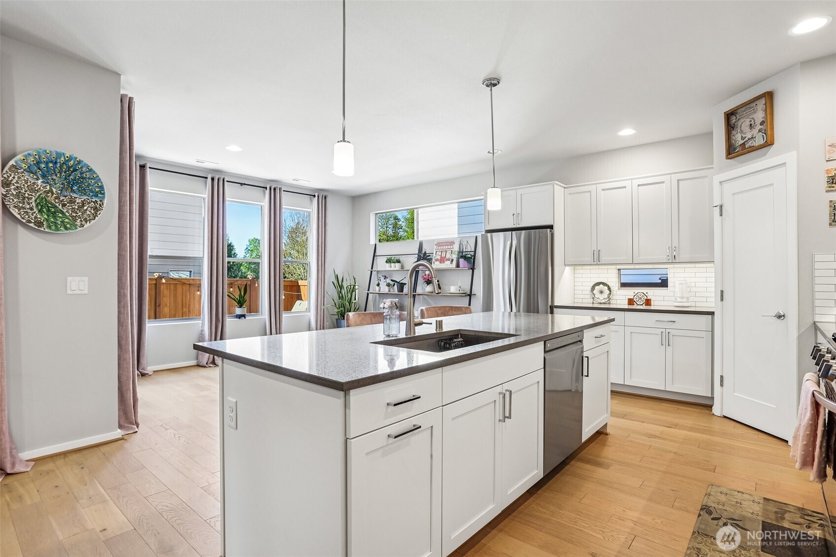 24 151st Street SW, Lynnwood, WA 98087-2601