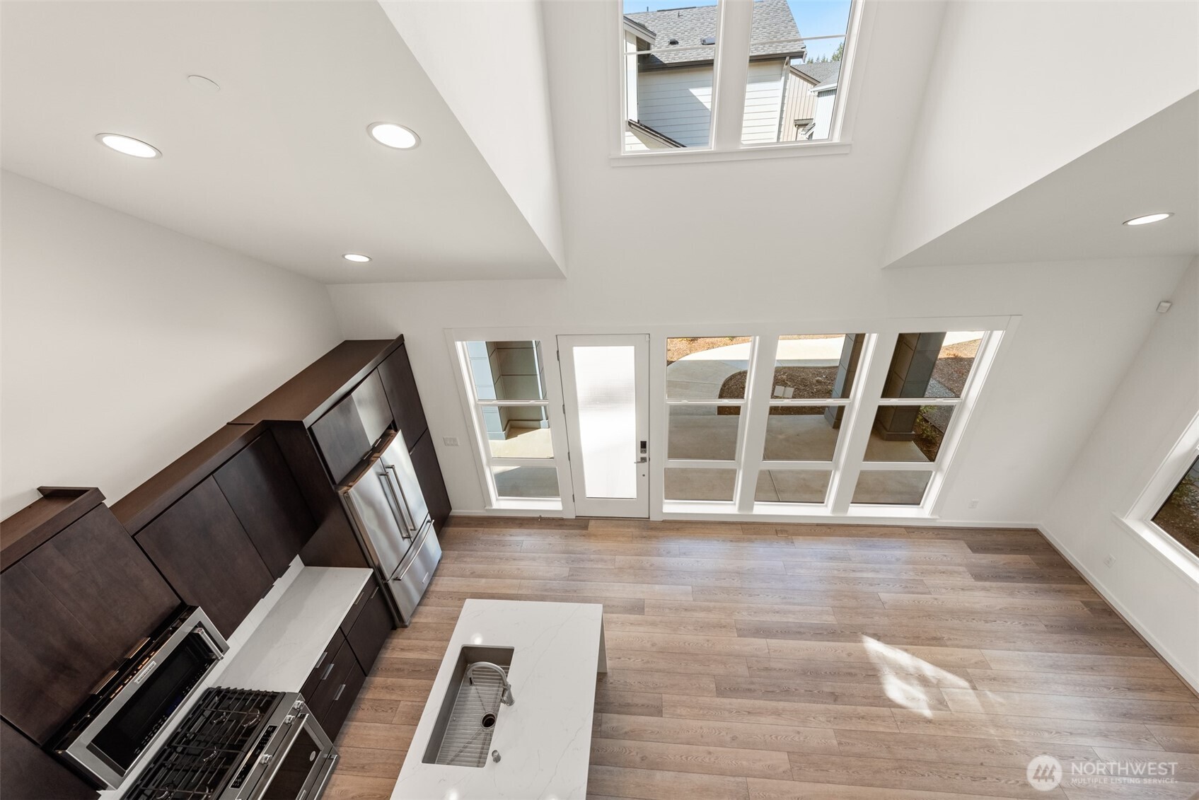 10215 135th Circle NE #28, Kirkland, WA 98033