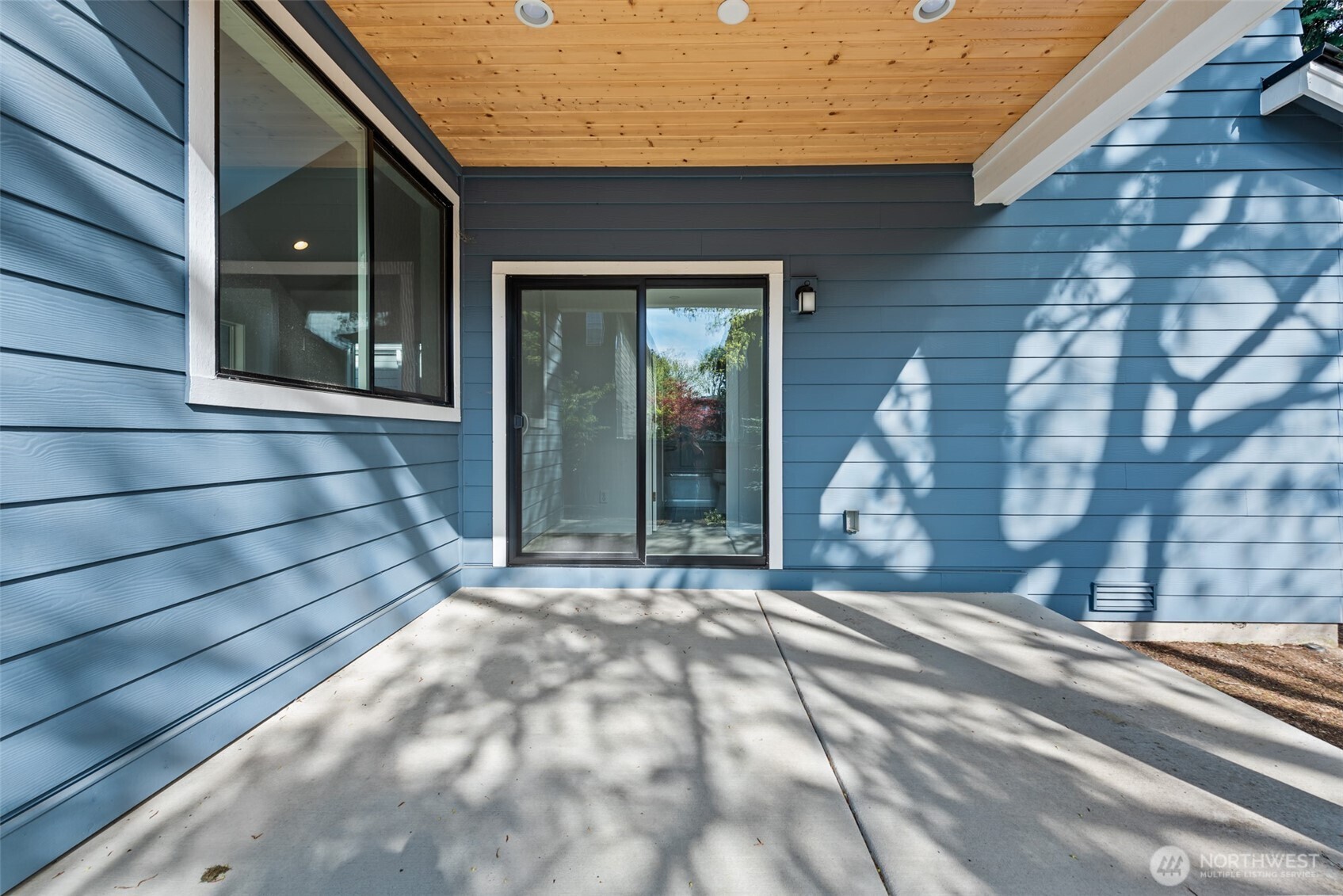 10215 135th Circle NE #28, Kirkland, WA 98033