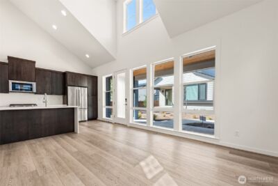 10215 135th Circle NE #28, Kirkland, WA 98033 - Photo 5