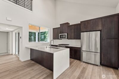 10215 135th Circle NE #28, Kirkland, WA 98033 - Photo 6