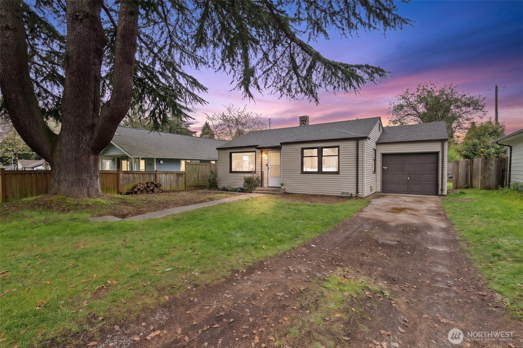 9747 Evanston Ave N, Seattle, WA 98103