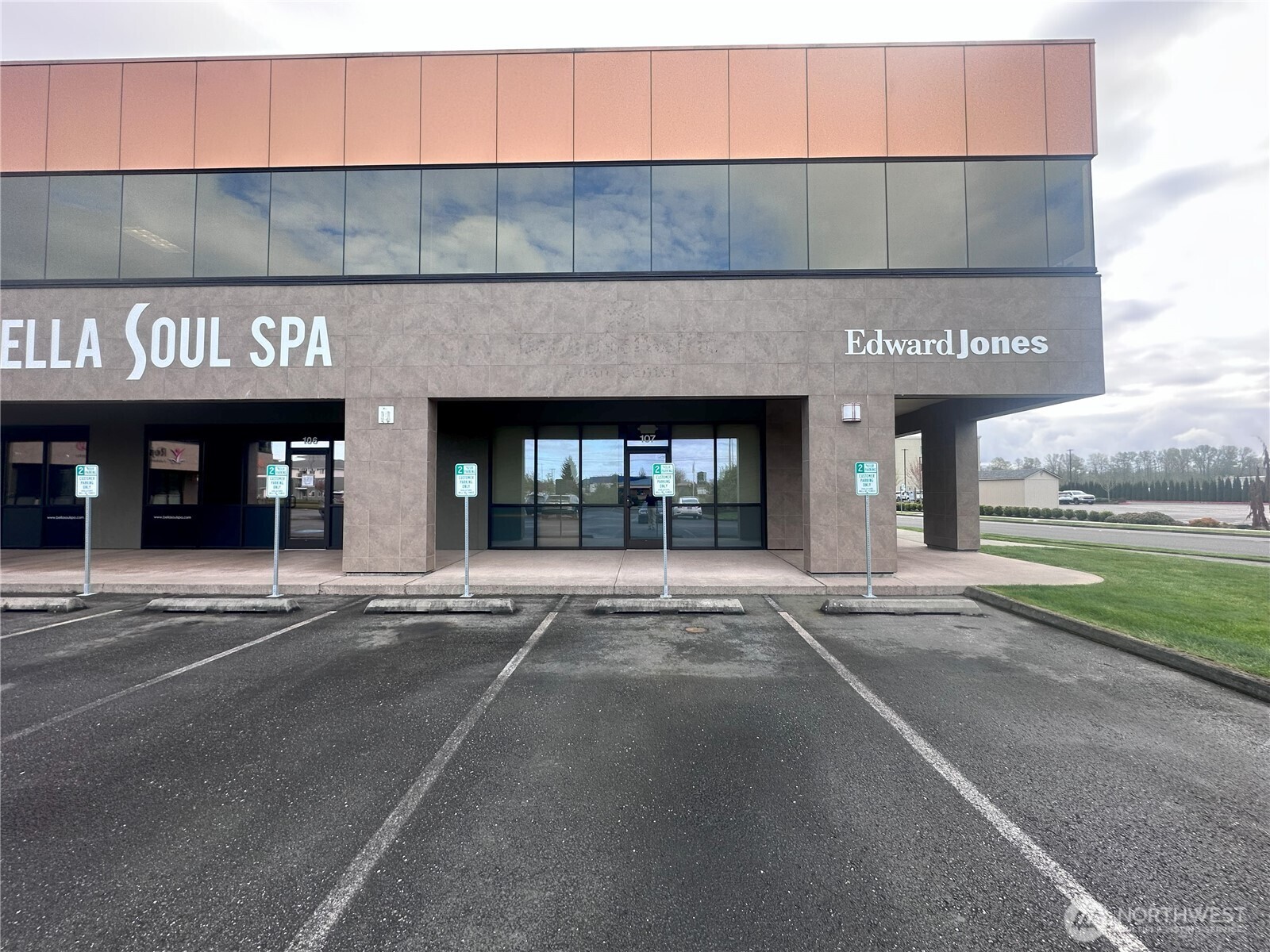 325 E George Hopper Road #107, Burlington, WA 98233
