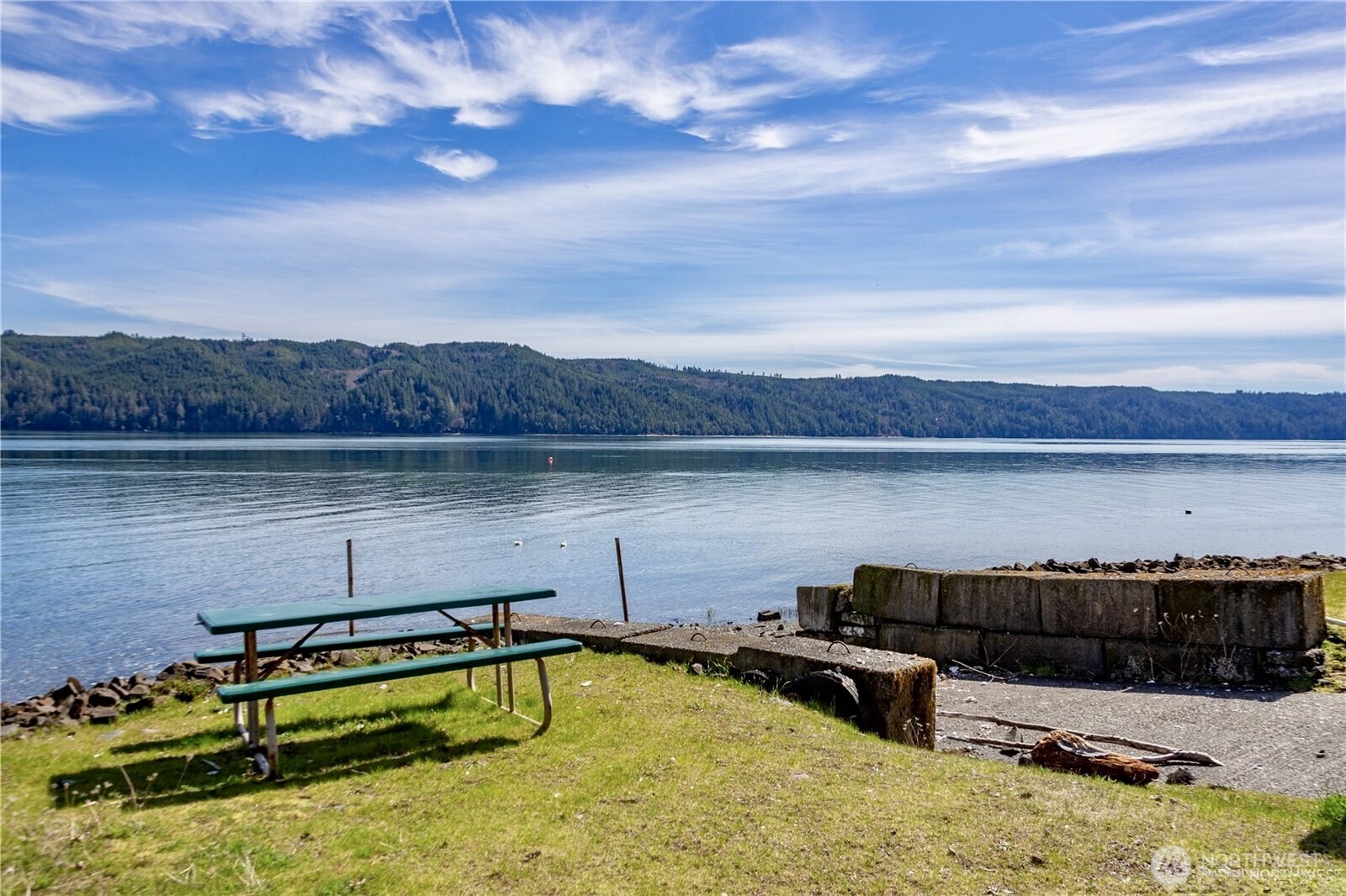 619 N Colony Surf Drive , Lilliwaup, WA 98555
