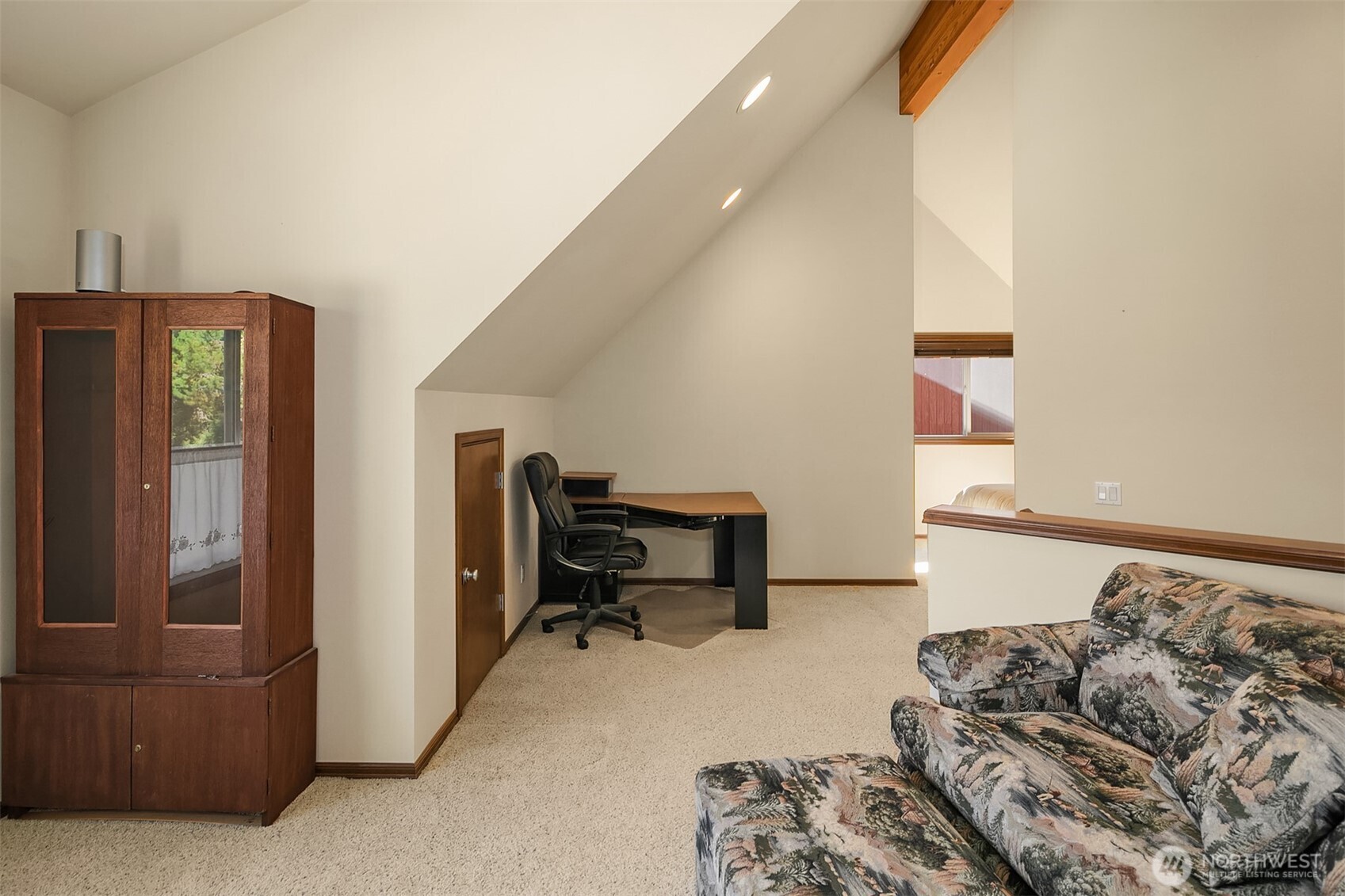 135 Rally Way , Easton, WA 98925