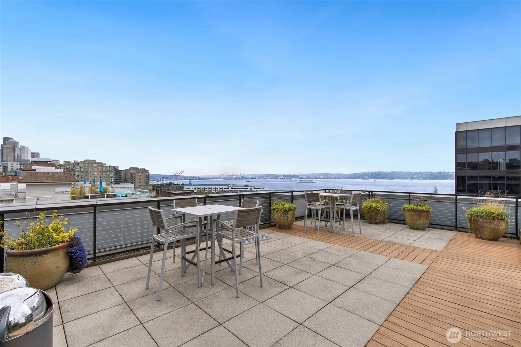 3104 Western Avenue #218, Seattle, WA 98121