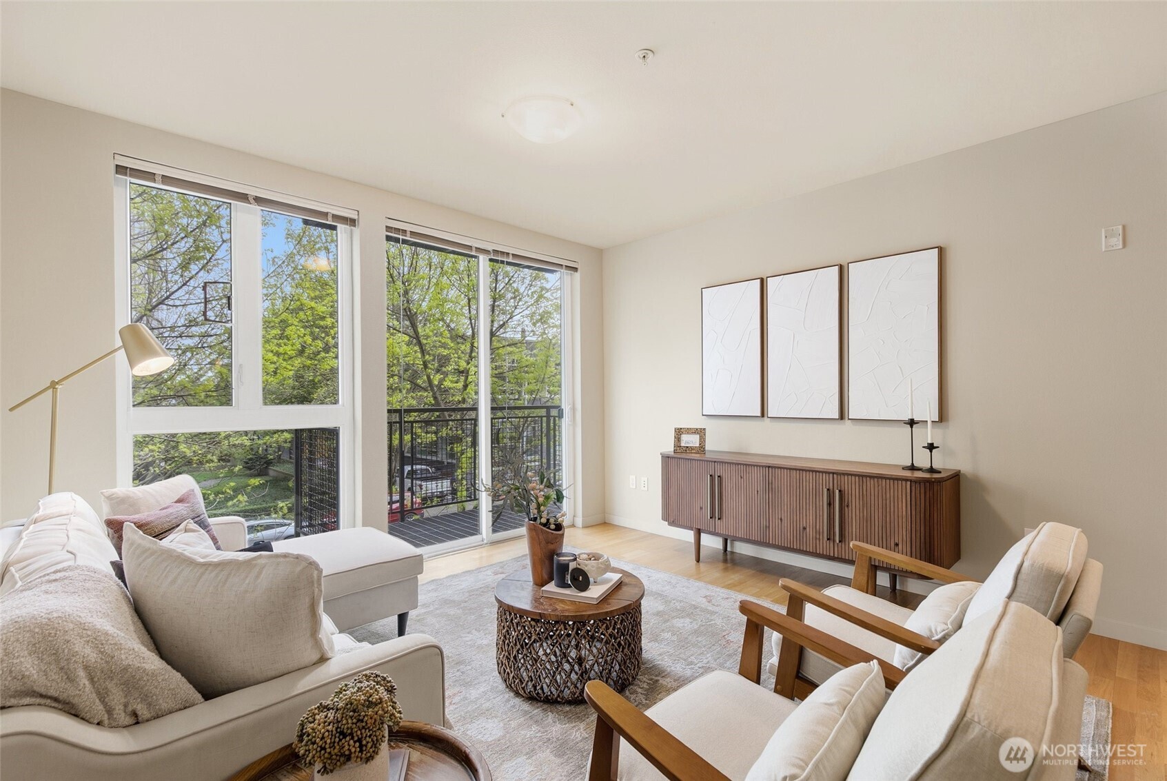 3104 Western Avenue #218, Seattle, WA 98121