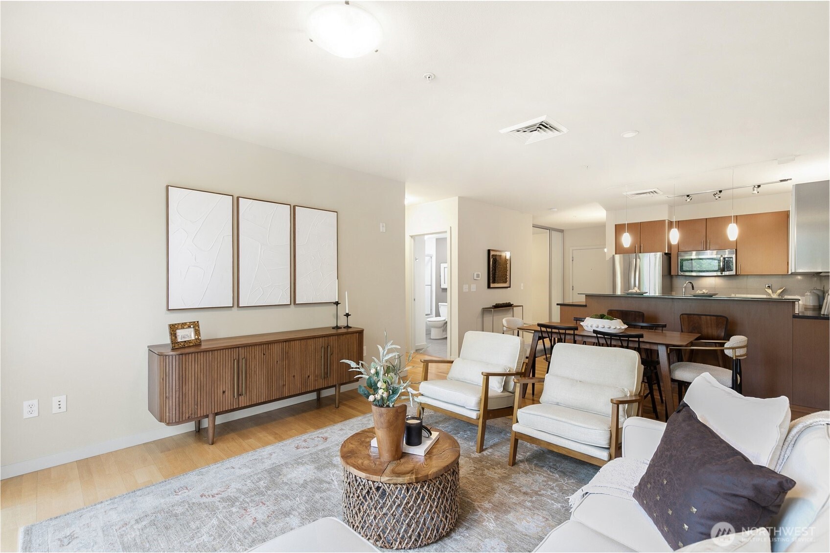 3104 Western Avenue #218, Seattle, WA 98121