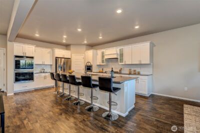 28902 239th Avenue SE, Maple Valley, WA 98010-5115 - Photo 14