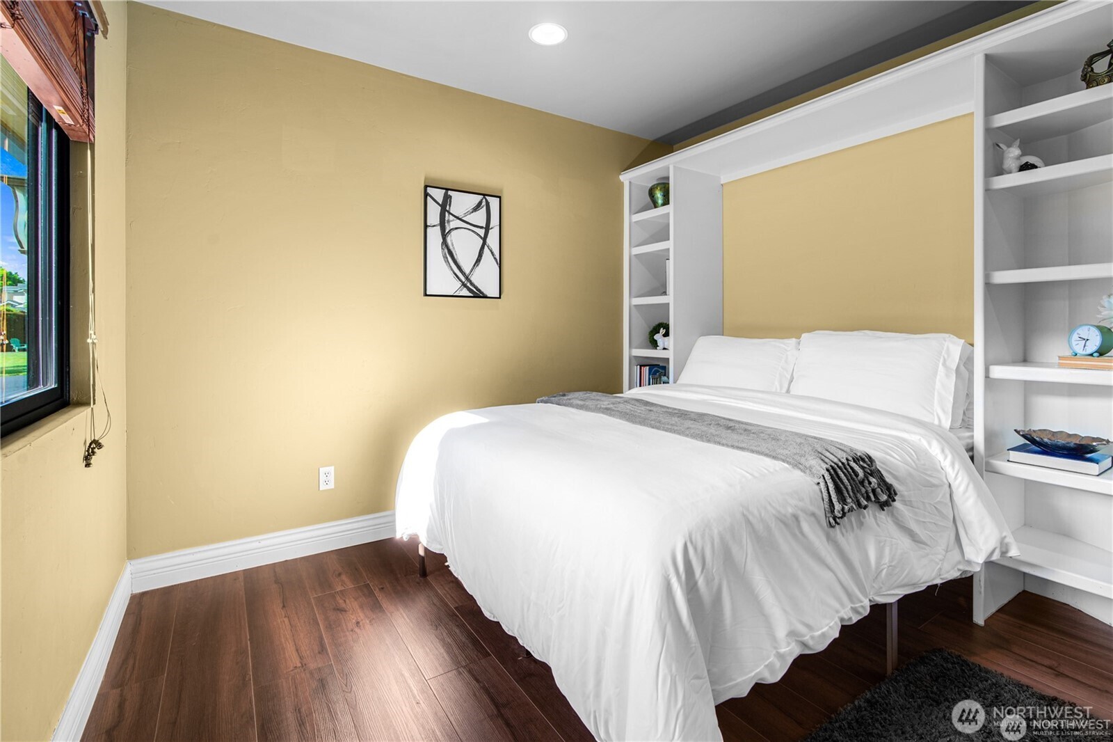 4702 Browns Point Boulevard NE, Tacoma, WA 98422
