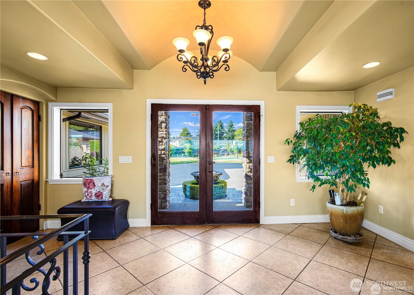 4702 Browns Point Boulevard NE, Tacoma, WA 98422