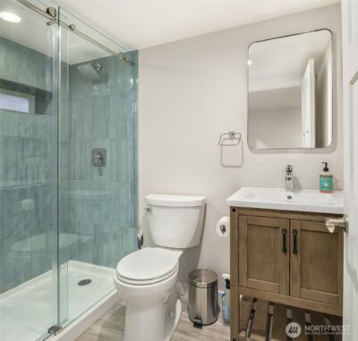6411 WOODLAND Place N, Seattle, WA 98103 - Photo 22