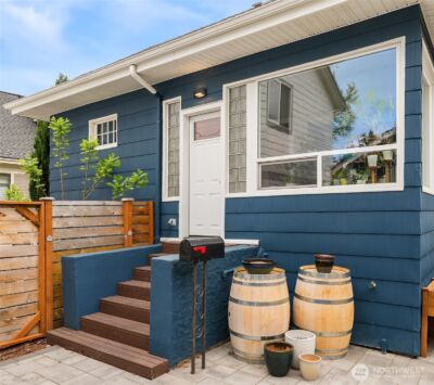 6411 WOODLAND Place N, Seattle, WA 98103 - Photo 23
