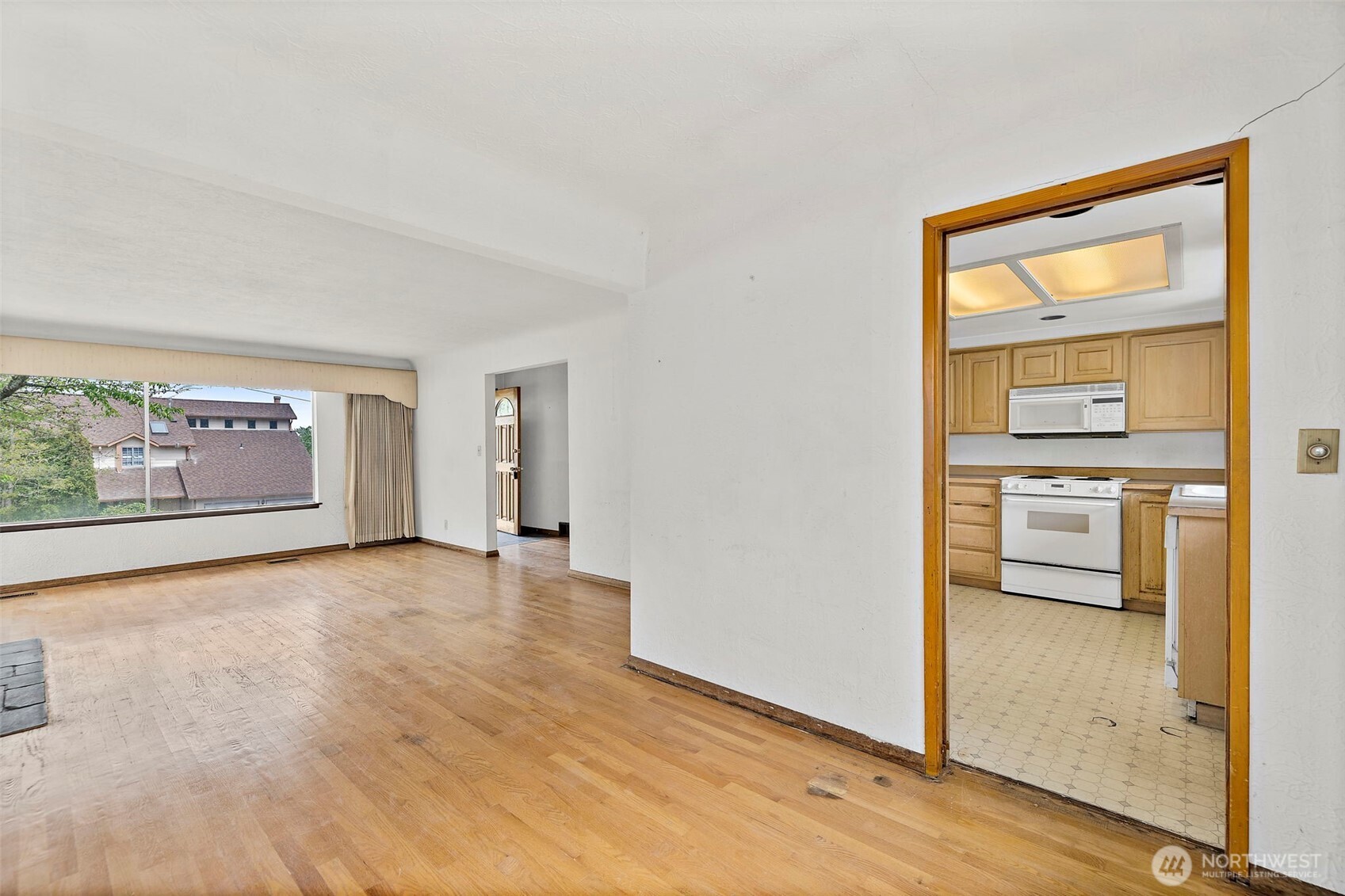 8403 S 120th St , Seattle, WA 98178