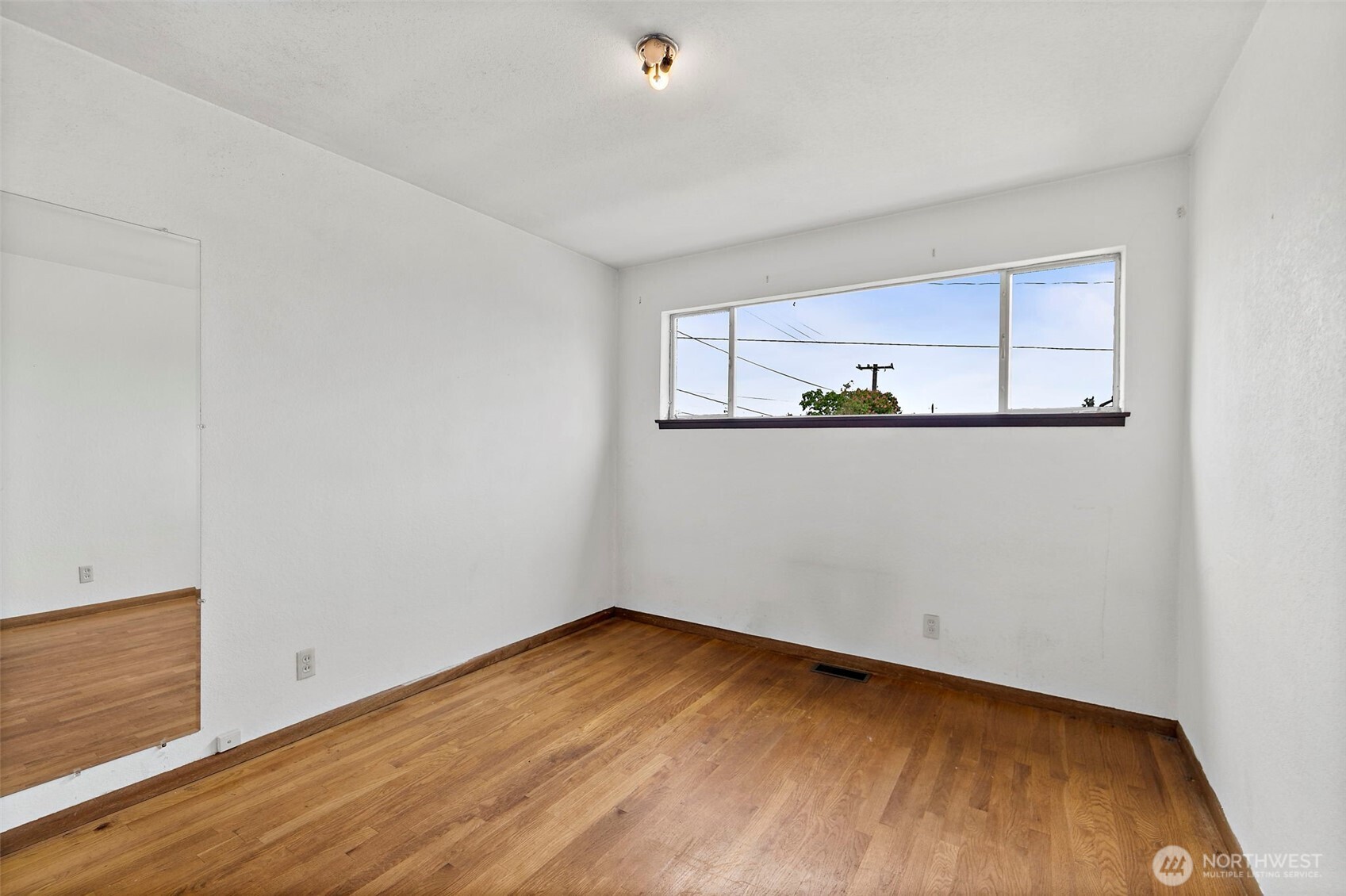 8403 S 120th St , Seattle, WA 98178