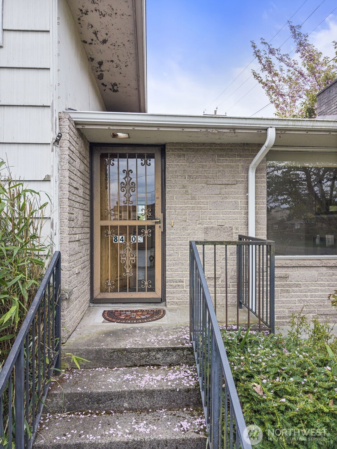 8403 S 120th St , Seattle, WA 98178